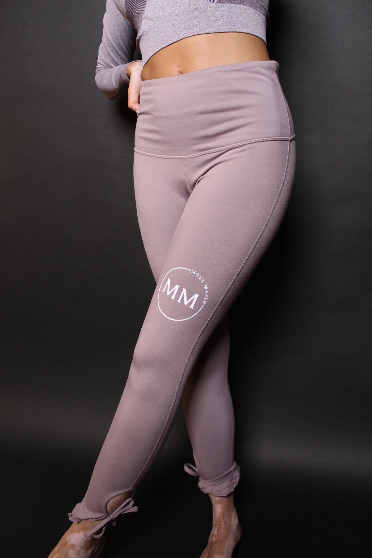 Keyhole Hem MM Leggings